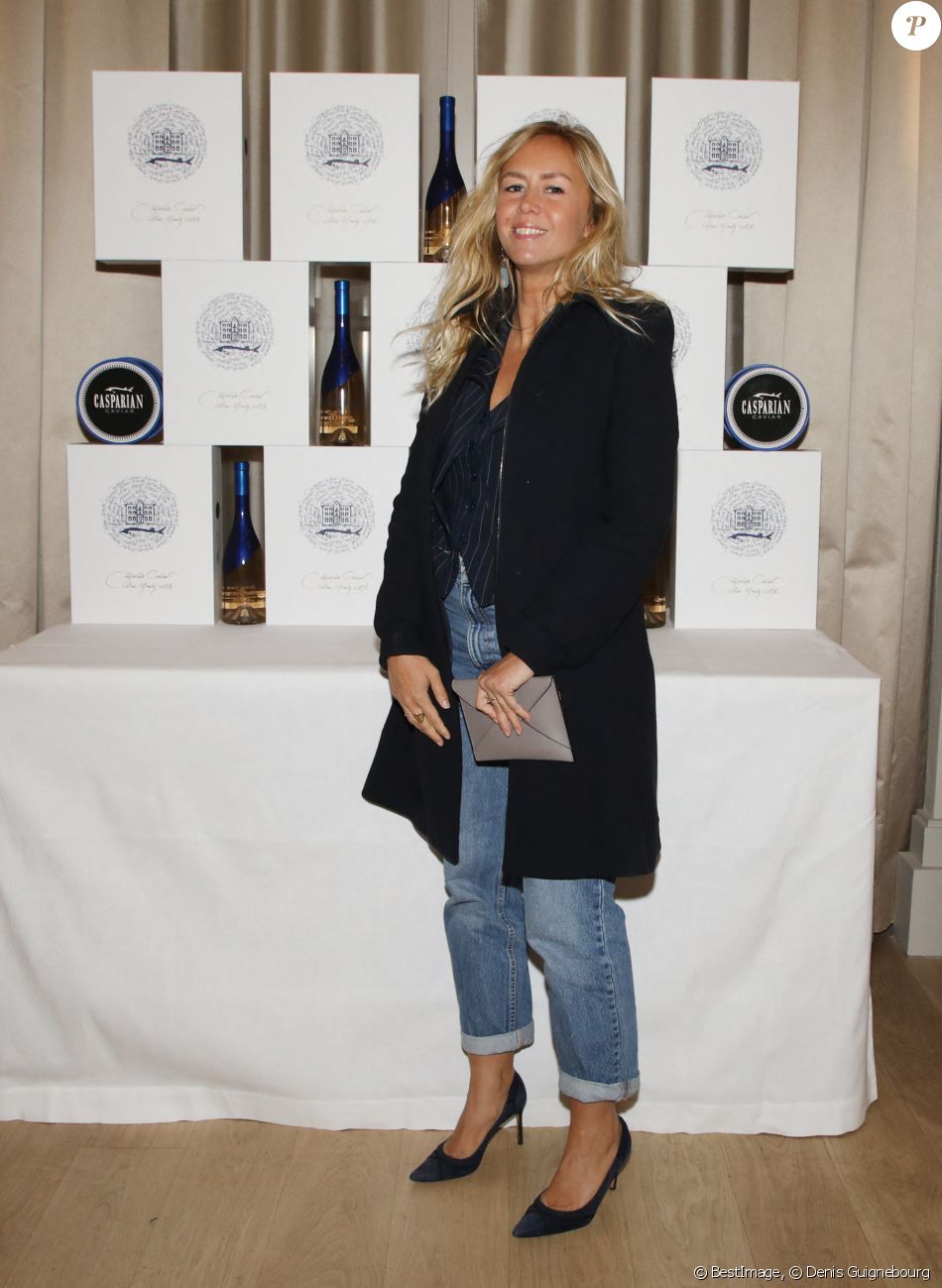Enora Malagré lors de la soirée de lancement du nouveau coffret "Chateau Minuty x Casparian Caviar" au Salon Cristal de l'hôtel Lutetia à Paris, le 2 octobre 2019. © Denis Guignebourg/Bestimage