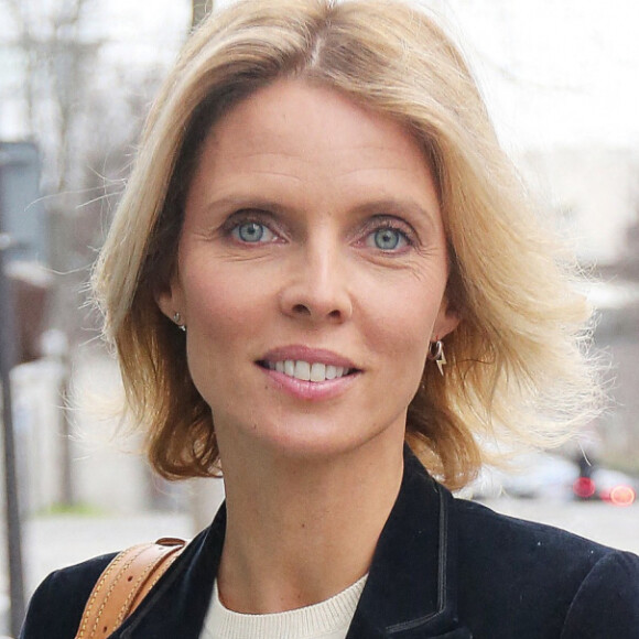 Exclusif - Sylvie Tellier quitte les studios de RMC à Paris le 11 janvier 2021.