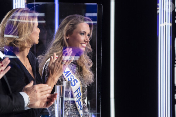 Exclusif - Amandine Petit (Miss France 2021) et Sylvie Tellier - Enregistrement de l'émission "Touche Pas à Mon Poste (TPMP)". Le 7 janvier 2021. © Jack Tribeca / Bestimage