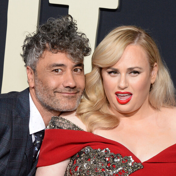 Taika Waititi et Rebel Wilson - Les célébrités lors de l'avant-première du film "Jojo Rabbit" au Hollywood American Legion Post 43 à Los Angeles, le 15 octobre 2019.