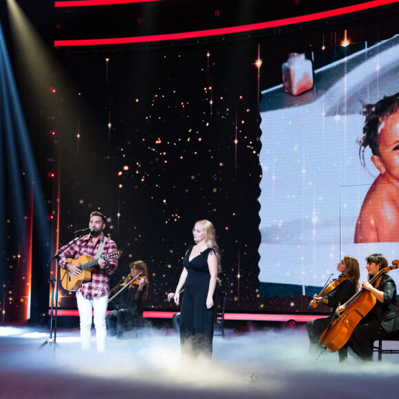 Exclusif - Kendji Girac et Océane (fille de Isabelle) - Enregistrement de l'émission "La Lettre", présentée par S.Davant, qui sera diffusée le 16 janvier 2021 sur France 2. Le 16 octobre 2020 © Cyril Moreau / Bestimage