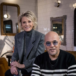 Exclusif - Pascal Obispo lors de l'enregistrement de sa surprise pour l'émission "La Lettre", à La Cantine Sauvage à La Plaine-Saint-Denis à Paris, présentée par Sophie Davant et diffusée le 16 janvier 2021 sur France 2. Le 5 décembre 2020 © Cyril Moreau / Bestimage