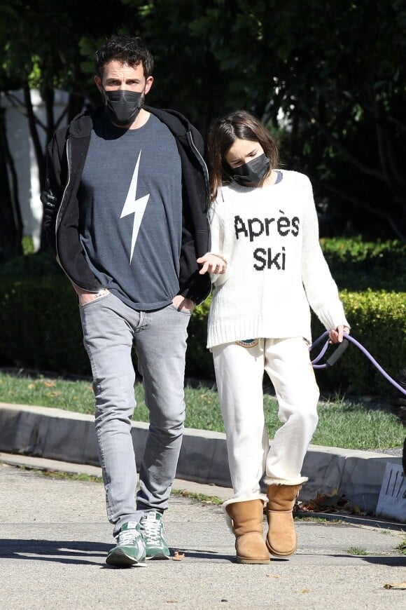 Ben Affleck se promène avec sa fille Serafina à Los Angeles. Le 9 janvier 2021.