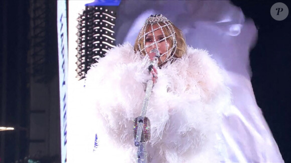 La performance de Jennifer Lopez lors du show New Year's Rockin' Eve à Times Square, New York le 2 janvier 2020.