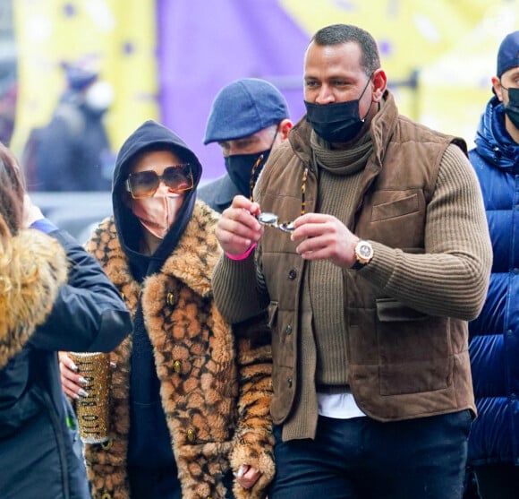 Jennifer Lopez et Alex Rodriguez arrivent à la répétition du concert de nouvel an à Times Square, New York le 31 décembre 2020.