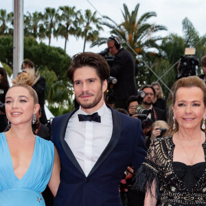 Florence Pugh, François Civil et Caroline Scheufele - Montée des marches du film "La belle époque" lors du 72ème Festival International du Film de Cannes. Le 20 mai 2019 © Borde / Bestimage