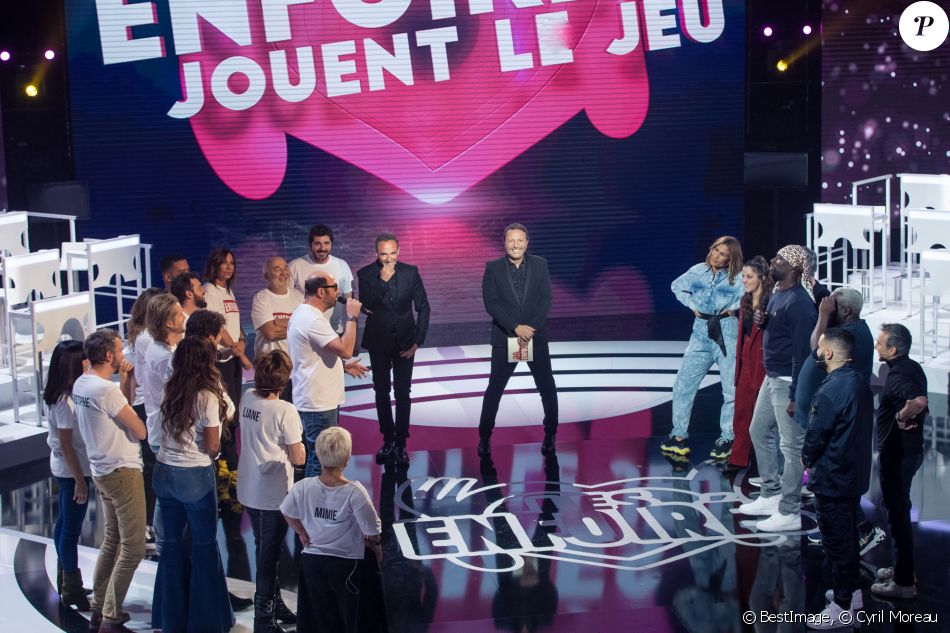 Nikos Aliagas, Arthur Essebag, Omar Sy, Franck Dubosc, Malik Bentalha, Camille Lellouche, Issa Doumbia, Vitaa, Élie Semoun, Mimie Mathy, Amel Bent, Claudio Capéo, Gérard Jugnot, Zazie, Patrick Fiori, Laure Pester (Lorie), Liane Foly, Slimane, Jenifer Bartoli, Kad Merad, Patrick Bruel, Philippe Lacheau, Christophe Willem - Enregistrement de l'émission "Les enfoirés jouent le jeu", qui sera diffusée le 30 novembre en prime time sur TF1. Le 18 novembre 2019 © Cyril Moreau / Bestimage