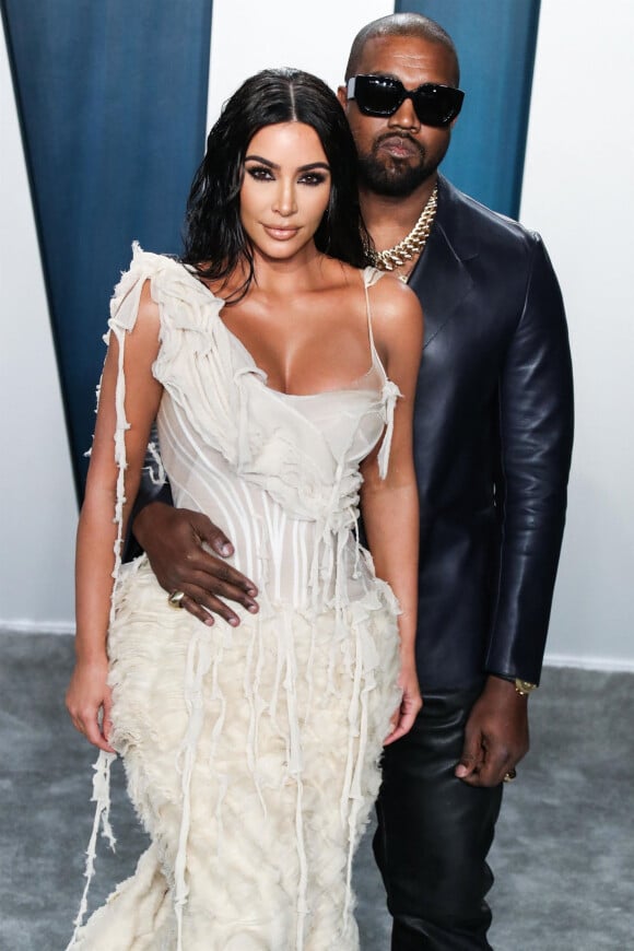 Kim Kardashian West, Kanye West - Photocall de la soirée Vanity Fair en marge de la 92ème cérémonie des Oscars au Wallis Annenberg Center for the Performing Arts à Los Angeles.