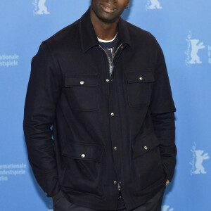 Omar Sy au photocall du film "Police Night Shift" lors de la 70e édition du festival international du film de Berlin (La Berlinale 2020), le 28 février 2020. © Future-Image via Zuma Press/Bestimage