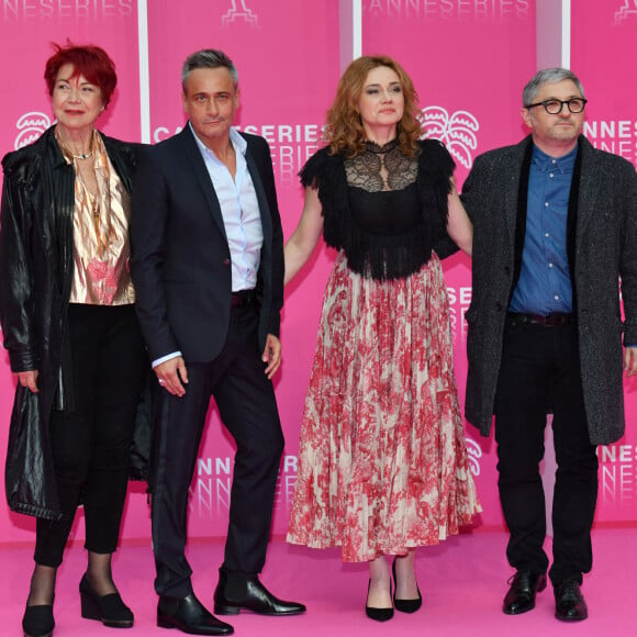 Pascale Breugnot, Jean-Michel Tinivelli, Marine Delterme and Vincent Mouluquet de la série française Alice Nevers, au photocall du deuxième jour de la 2ème édition du "Canneseries" au palais des Festivals à Cannes, France, le 6 avril 2019. © Bruno Bébert/Bestimage 