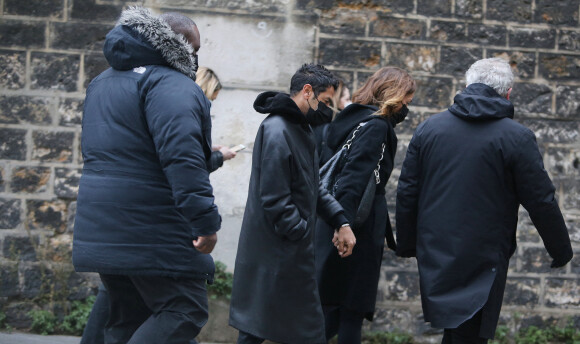 Jamel Debbouze et Melissa Theuriau - Obsèques de Jean-Pierre Bacri au crématorium du cimetière du Père Lachaise à Paris le 26 janvier 2021. © Panoramic / Bestimage