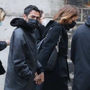 Jamel Debbouze et Melissa Theuriau - Obsèques de Jean-Pierre Bacri au crématorium du cimetière du Père Lachaise à Paris le 26 janvier 2021. © Panoramic / Bestimage