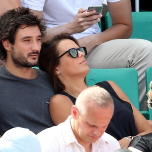 Laure Manaudou et Jérémy Frérot (du groupe Fréro Delavega) - People dans les tribunes lors de la finale des Internationaux de tennis de Roland-Garros à Paris, le 7 juin 2015.