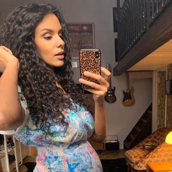 Shy'm enceinte sur Instagram, décembre 2020.