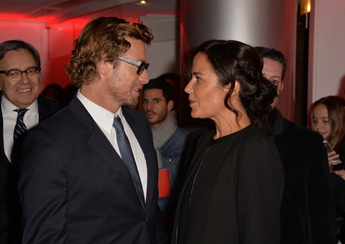 Photo Simon Baker Et Sa Femme Rebecca Rigg Photocall De Simon Baker photo-simon-baker-et-sa-femme-rebecca-rigg-photocall-de-simon-baker