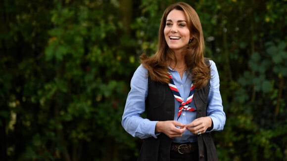 Kate Middleton à la campagne : gros bonnet, doudoune et rare selfie, la duchesse surprend
