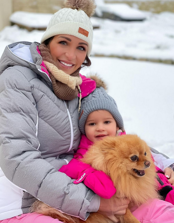 Julia Paredes et son compagnon Maxime Parisi attendent leur deuxième enfant ensemble - Instagram