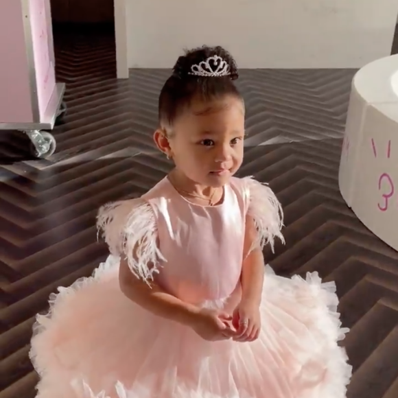 La fille de Kylie Jenner et Travis Scott, Stormi, a fêté ses 3 ans le 1er février 2021.