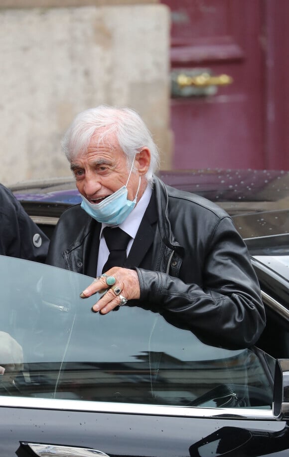 Jean-Paul Belmondo - Hommage à Guy Bedos en l'église de Saint-Germain-des-Prés à Paris le 4 juin 2020.