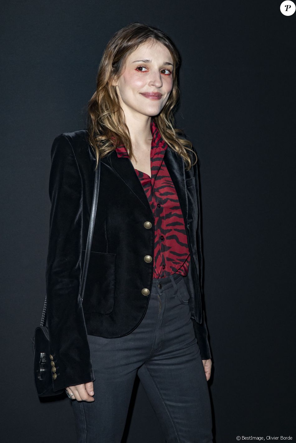 Lola Bessis, au Photocall du défilé de mode Prêt-à-Porter automne-hiver 2019/2020 " Saint Laurent " à Paris. Le 26 février 2019 © Olivier Borde / Bestimage