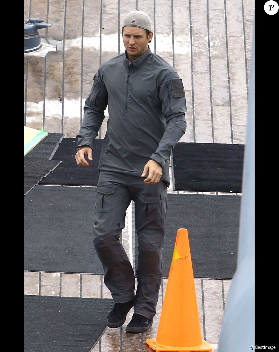 Donny Boaz sur le tournage de la série "Six" à Wilmington le 31 mars 2016