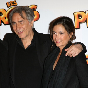 Richard Berry, sa compagne Pascale Louange et ses filles Josephine Berry et Coline Berry - Premiere du film "Les Profs" au Grand Rex à Paris