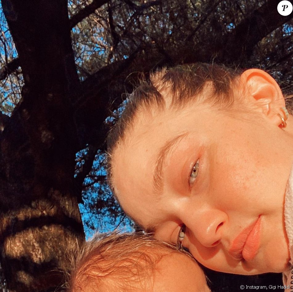 Gigi Hadid partage des photos souvenirs de sa grossesse. Décembre 2020.