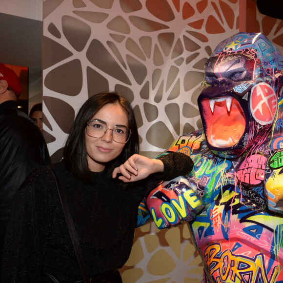 Exclusif - Agathe Auproux - Cocktail d'inauguration de la première galerie Pop Art Concept store entièrement dédié aux oeuvres de Richard Orlinski à Paris, France, le 23 novembre 2017. © Rachid Bellak/Bestimage