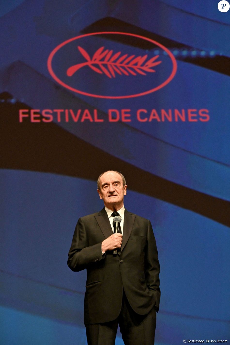 Pierre Lescure, le président du Festival de Cannes, durant la soirée d&#039;ouverture du Special Cannes Film Festival 2020 au Palais des Festivals à Cannes, le 27 octobre 2020. © Bruno Bebert/Bestimage