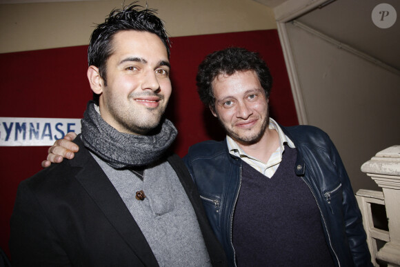 Yoann Freget, Jonathan Dassin - Le mentaliste Viktor Vincent au théâtre du Trevise pour le spectacle "Emprise" à Paris. Le 6 novembre 2013.