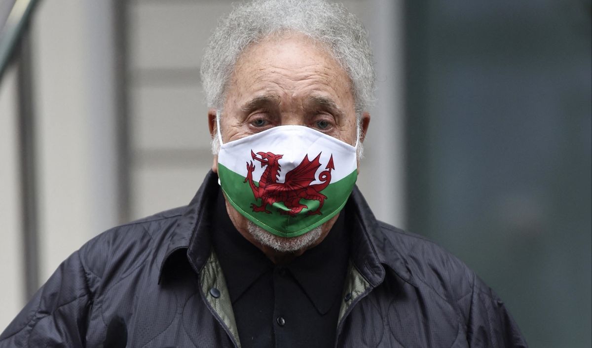 Tom Jones ex-amant de la défunte Mary Wilson : sa femme avait menacé de le castrer !