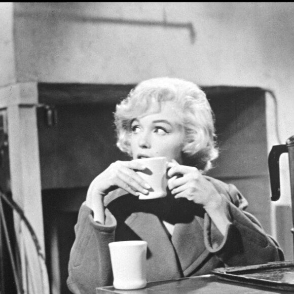 Yves Montand et Marilyn Monroe dans le film "Le Milliardiare" en 1961.