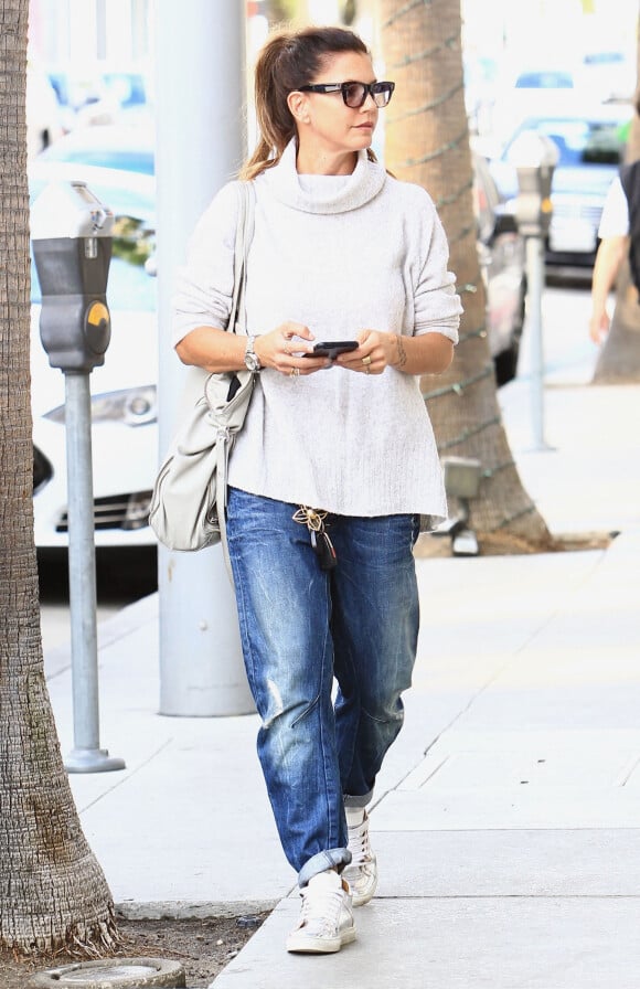 Exclusif - Charisma Carpenter fait du shopping à Beverly Hills, le 28 octobre 2016.