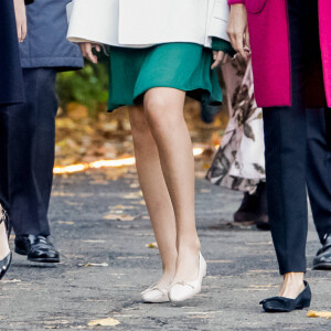 Le roi Felipe VI et la reine Letizia d'Espagne, L'infante Sofia d'Espagne et La princesse Leonor - La famille royale d'Espagne visite l'ancienne usine d'armes "La Fabrica" à Oviedo, avant la cérémonie "Princess of Asturias Awards", le 16 octobre 2020.