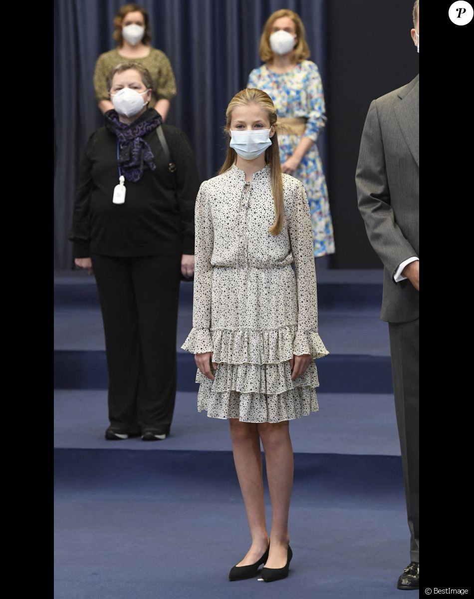 La princesse Leonor, princesse des Asturies - La famille royale d'Espagne rencontre les lauréats lors de la cérémonie "Princess of Asturias Awards" à l'hôtel de La Reconquista à Oviedo, le 16 octobre 2020.