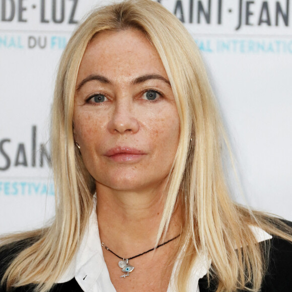 Exclusif - Emmanuelle Béart lors du photocall du film "L'étreinte" au 7ème Festival international du film de Saint-Jean-de-Luz le 9 octobre 2020. 
