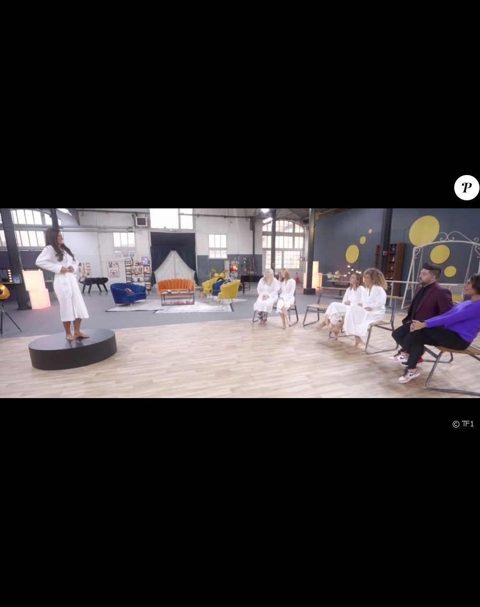 Les candidates de "Stars à nu" prêtes à se mettre en lingerie, le 12 février 2021