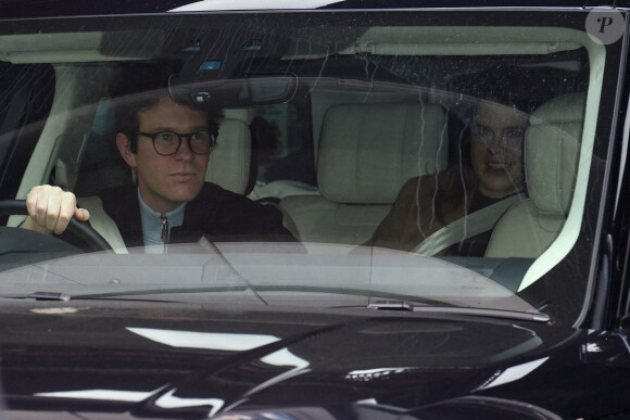 La princesse Eugénie d'York et son mari Jack Brooksbank avec leur fils quittent l'hôpital de Portland, Royaume Uni, le 12 février 2021. Photo by Splash News/ABACAPRESS.COM