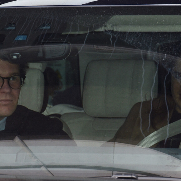 La princesse Eugénie d'York et son mari Jack Brooksbank avec leur fils quittent l'hôpital de Portland, Royaume Uni, le 12 février 2021. Photo by Splash News/ABACAPRESS.COM