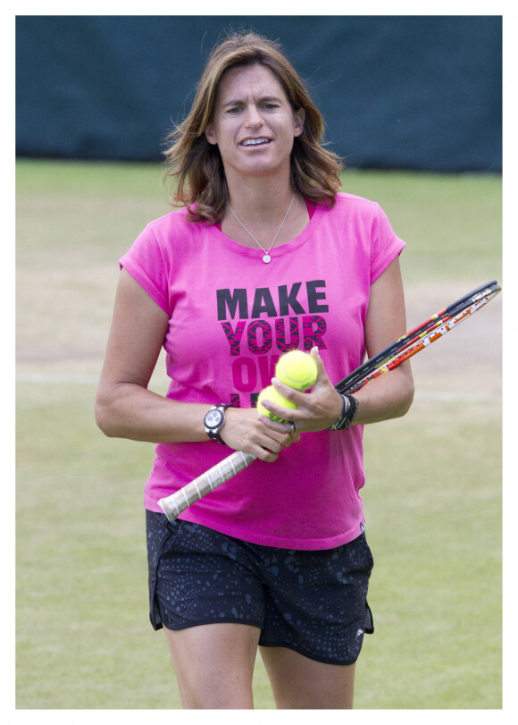 Info - (Amélie Mauresmo première femme capitaine de l'équipe de France) - Andy Murray et son entraîneuse Amélie Mauresmo, enceinte lors de l'entraînement au tournoi de tennis de Wimbledon à Londres le 7 juillet 2015.