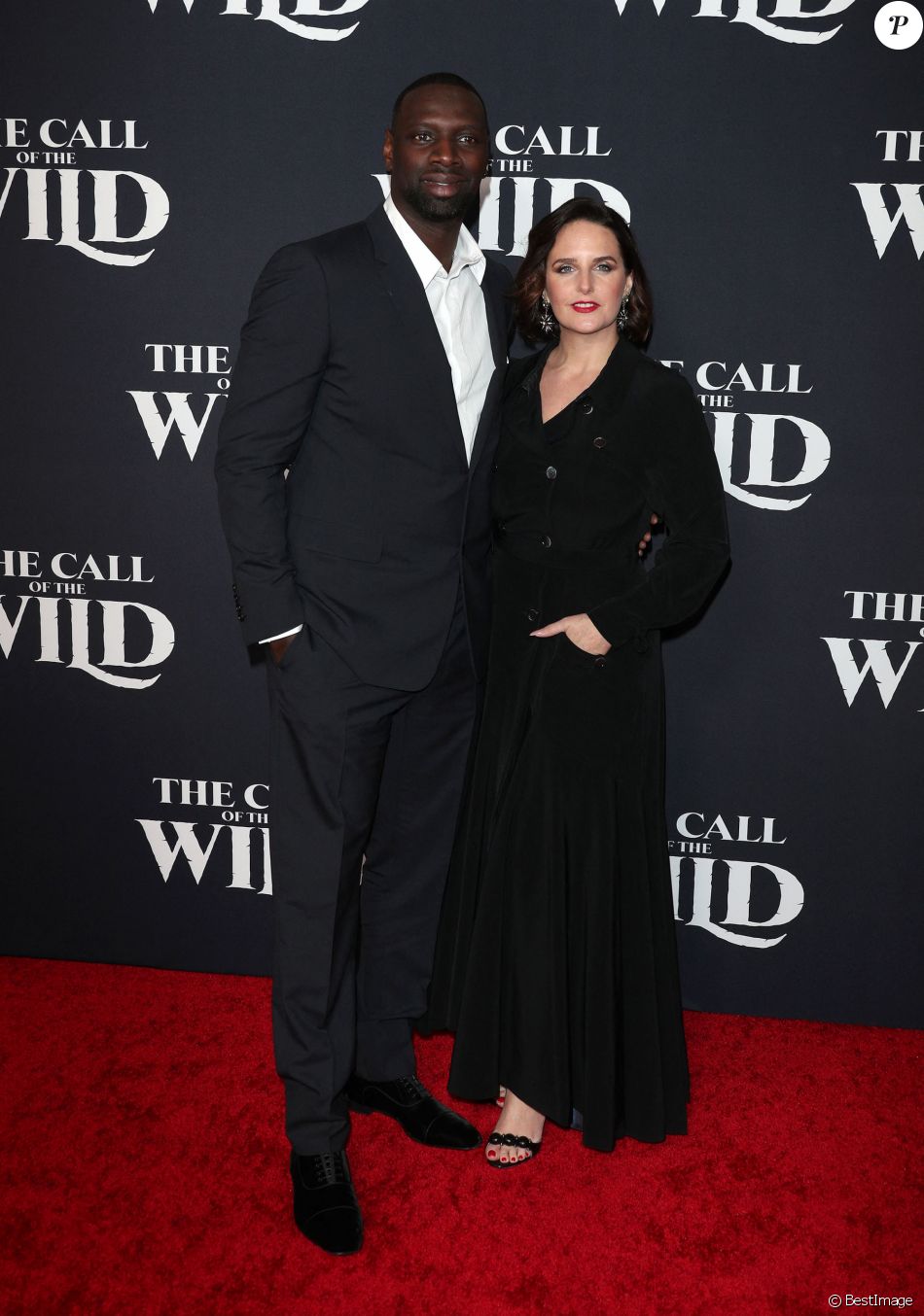 Omar Sy, Hélène Sy au photocall de la première du film L'Appel de la forêt (The call of the wild) à Los Angeles