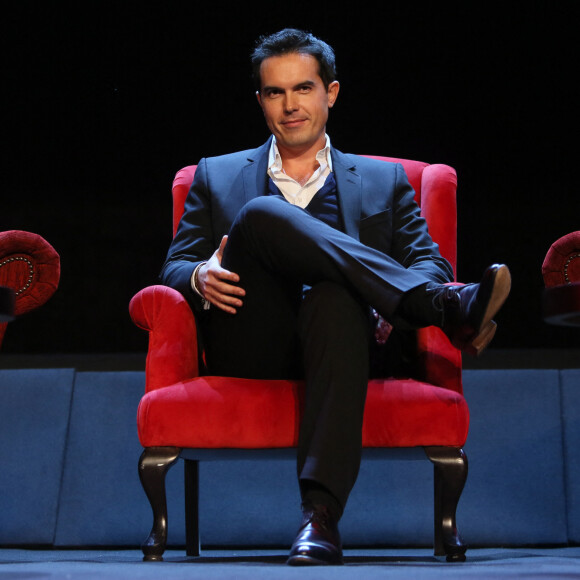 Maxime Chattam (mari de Faustine Bollaert) - Paris, le 16 11 2013 - Débat avec Stephen King au Grand Rex