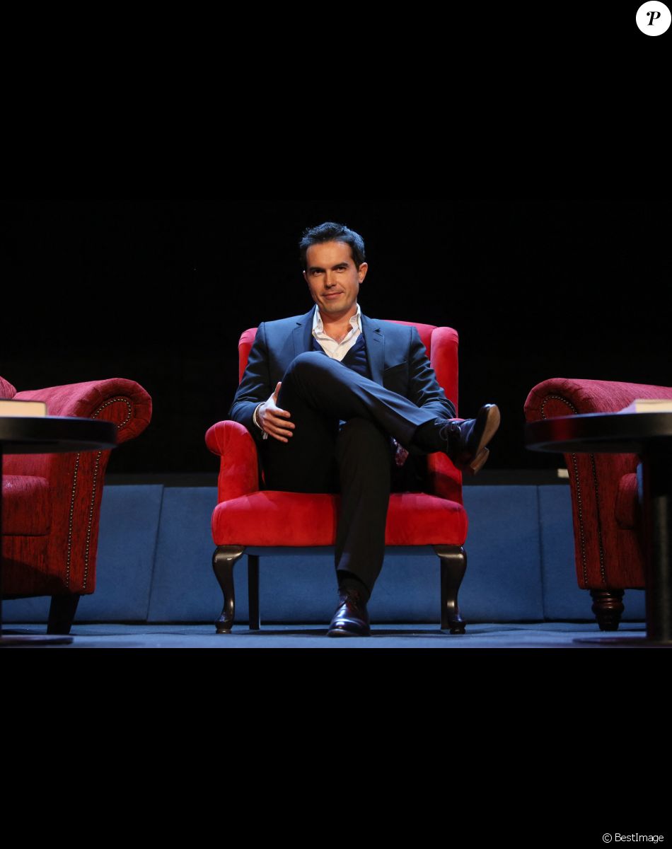 Maxime Chattam (mari de Faustine Bollaert) - Paris, le 16 11 2013 - Débat avec Stephen King au Grand Rex