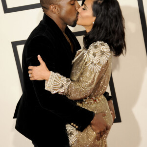 Info du 19 février 2021 - Kim Kardashian demande le divorce d'avec Kanye West - Kanye West et sa femme Kim Kardashian - Arrivées à la 57ème soirée annuelle des Grammy Awards au Staples Center à Los Angeles, le 8 février 2015. 