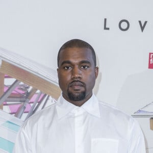 Info du 19 février 2021 - Kim Kardashian demande le divorce d'avec Kanye West - Info - Présidentielle: Kanye West récolte 60000 voix et évoque une nouvelle candidature en 2024 - Kanye West - Photocall de la soirée "The Art of Giving" Love Ball à la Fondation Louis Vuitton à Paris le 6 juillet 2016. © Olivier Borde / Bestimage