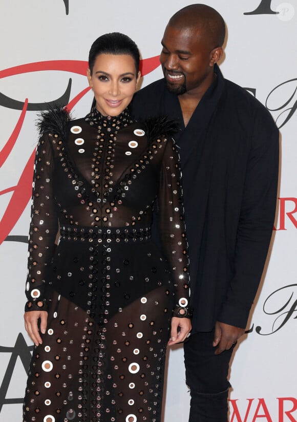 Kim Kardashian enceinte et son mari Kanye West - People à la soirée des CFDA Fashion Awards 2015 à New York, le 1er juin 2015. 