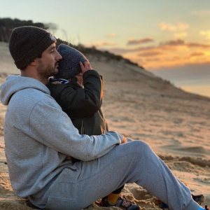 Jérémy Frérot et son fils Lou en janvier 2021.