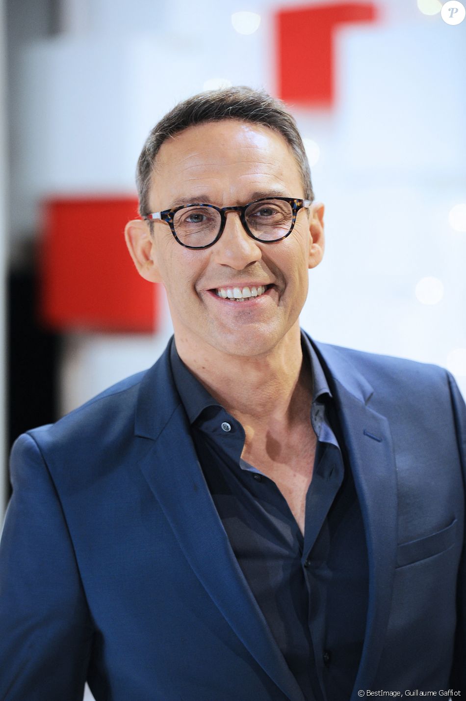 Julien Courbet émission Pour Défendre Les Clients Abuses