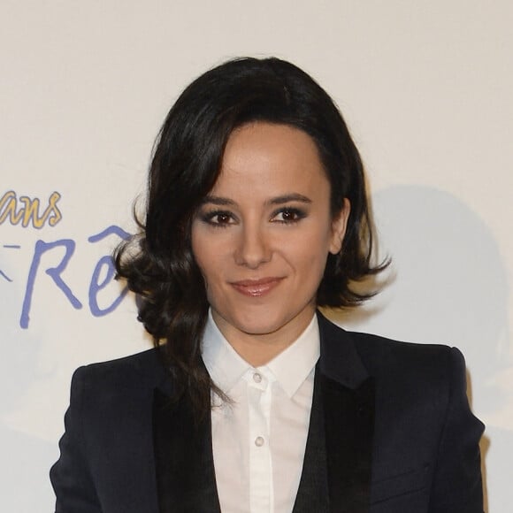 Alizée (chaussures Louboutin) - Soirée du concert "We Love Disney Live" au profit de l'association Rêves au Grand Rex à Paris le 3 novembre 2014. Lassociation qui fête ses 20 ans réalise les rêves des enfants gravement malades. 