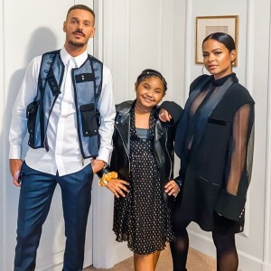 M. Pokora, sa belle-fille Violet et sa compagne Christina Milian avant de se rendre à la 21e cérémonie des NRJ Music Awards le 9 novembre 2019 à Cannes.